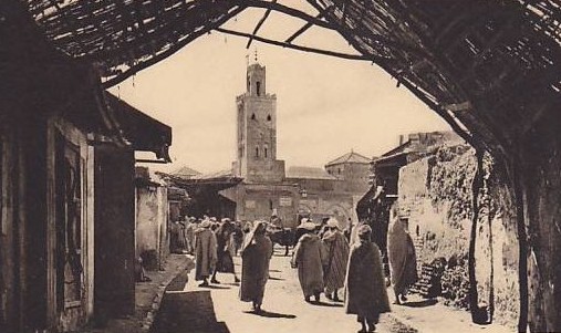 Vintage Marrakech postcard, Rue et Mosquée de Bab-Doukkala, the street where Le Vrai Traditionnel has cooked since 1946